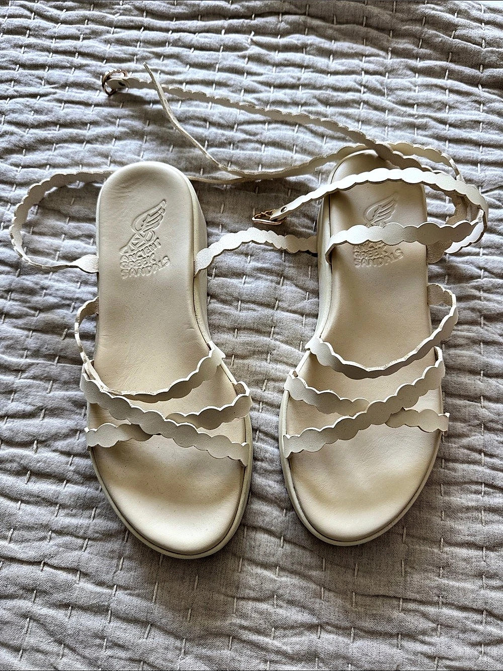 Ancient Greek Sandals Afros Leather Off White Scalloped Strap Sandals in White